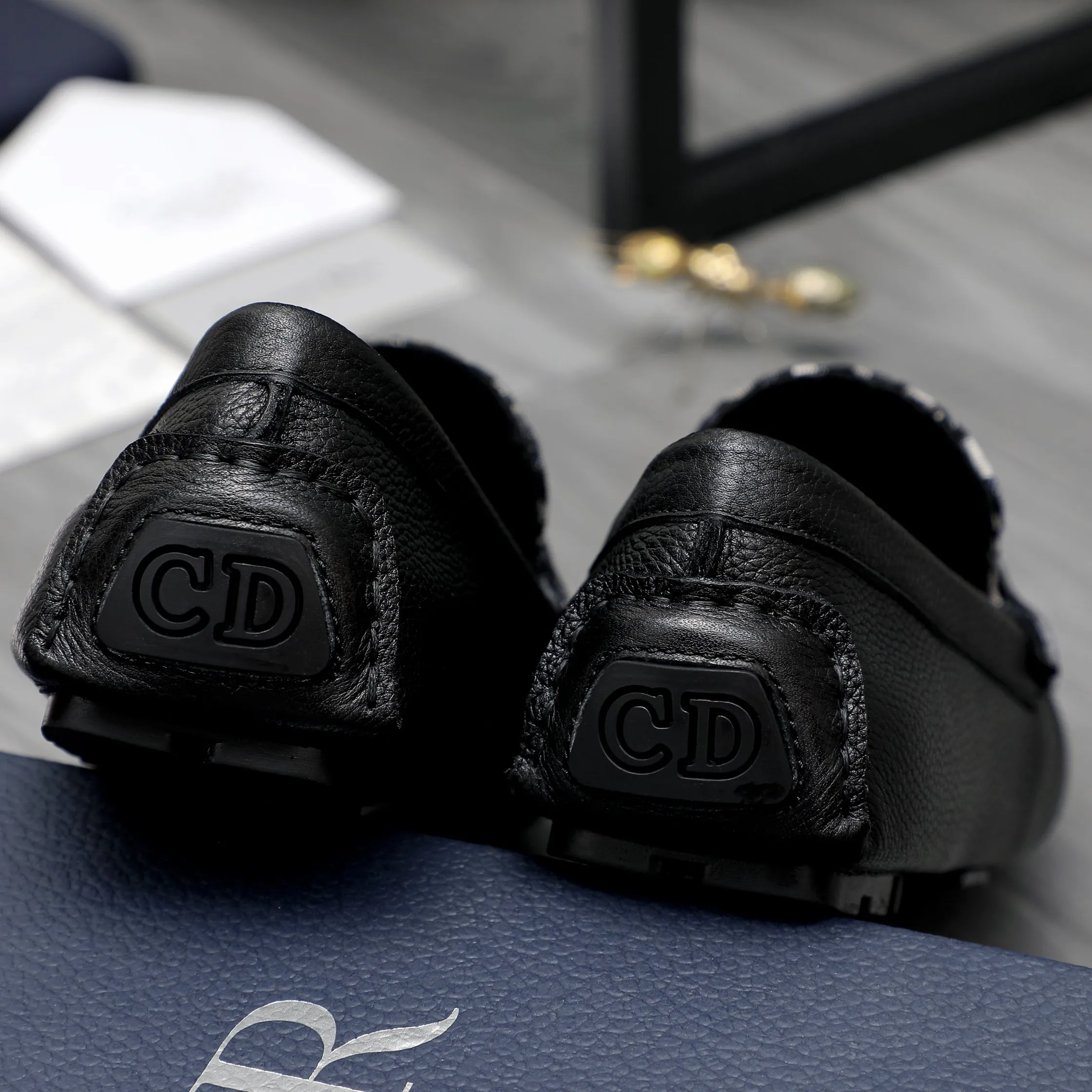 Men's shoes 💰400 Product trademark: Dior "Dior" casual slip-on shoes Regular size: 38-45 (45 is custom-made and non-returnable) Product materials: Selected cowhide stitching breathable woven upper, pigskin lining, rubber outsole